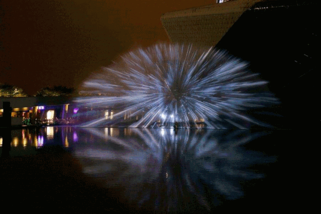 6ed6b27d49432613e5275505c4598bc7.gif